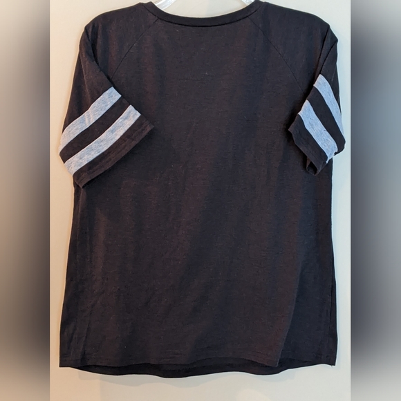 Unisex Colorblock Short Sleeve T-shirt, Black with Grey stripes - Picture 4 of 4